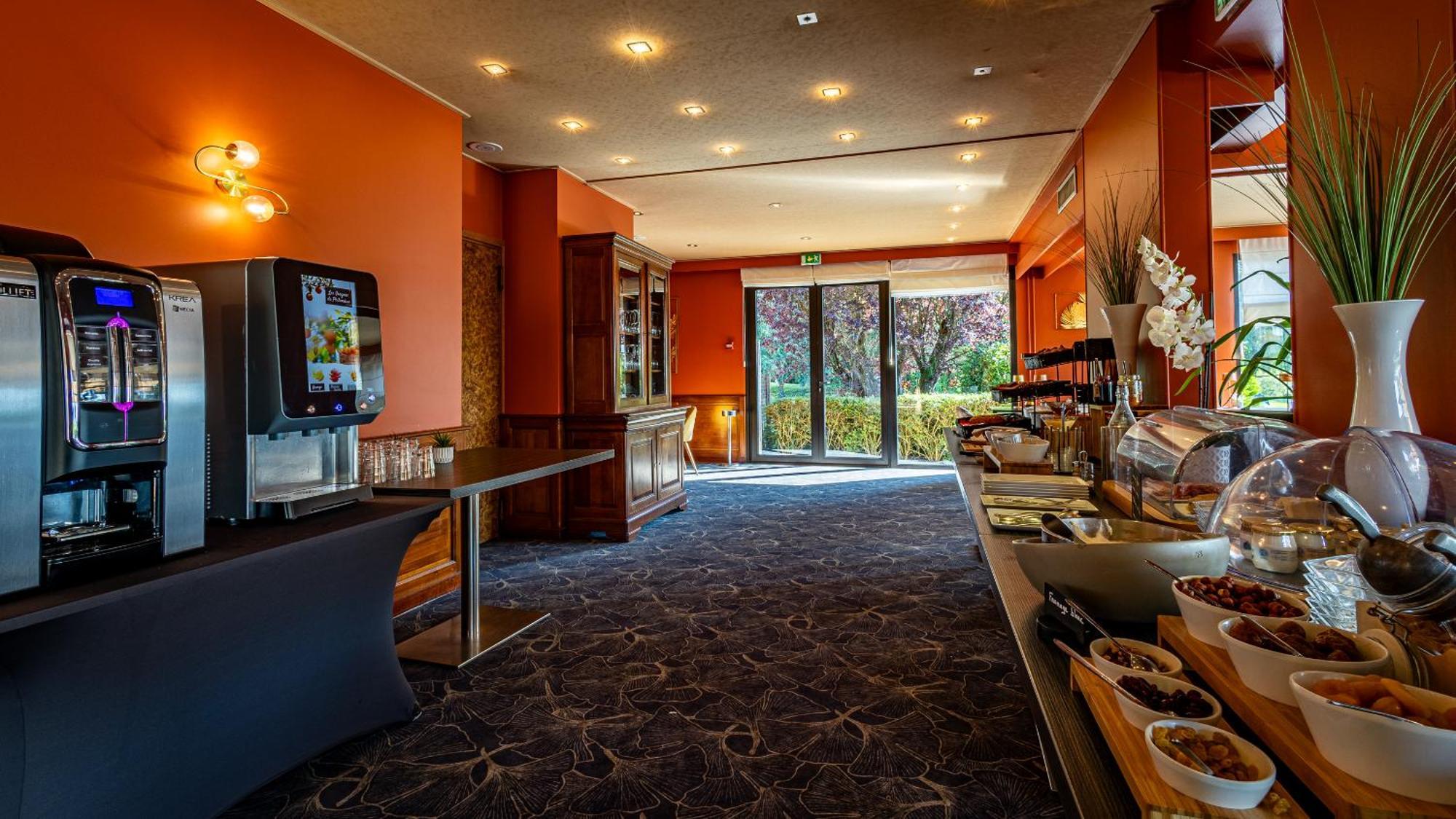 Logis Hostellerie D'Aussois Семюр-ан-Оксуа Екстериор снимка