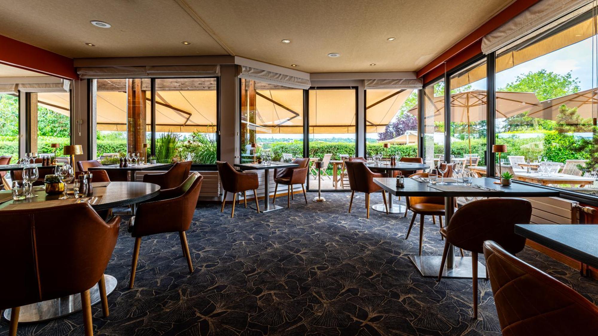 Logis Hostellerie D'Aussois Семюр-ан-Оксуа Екстериор снимка