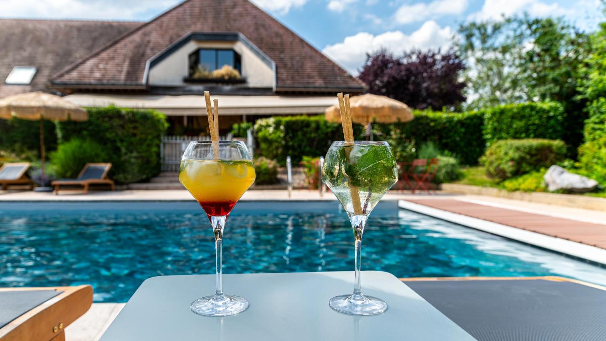 Logis Hostellerie D'Aussois Семюр-ан-Оксуа Екстериор снимка
