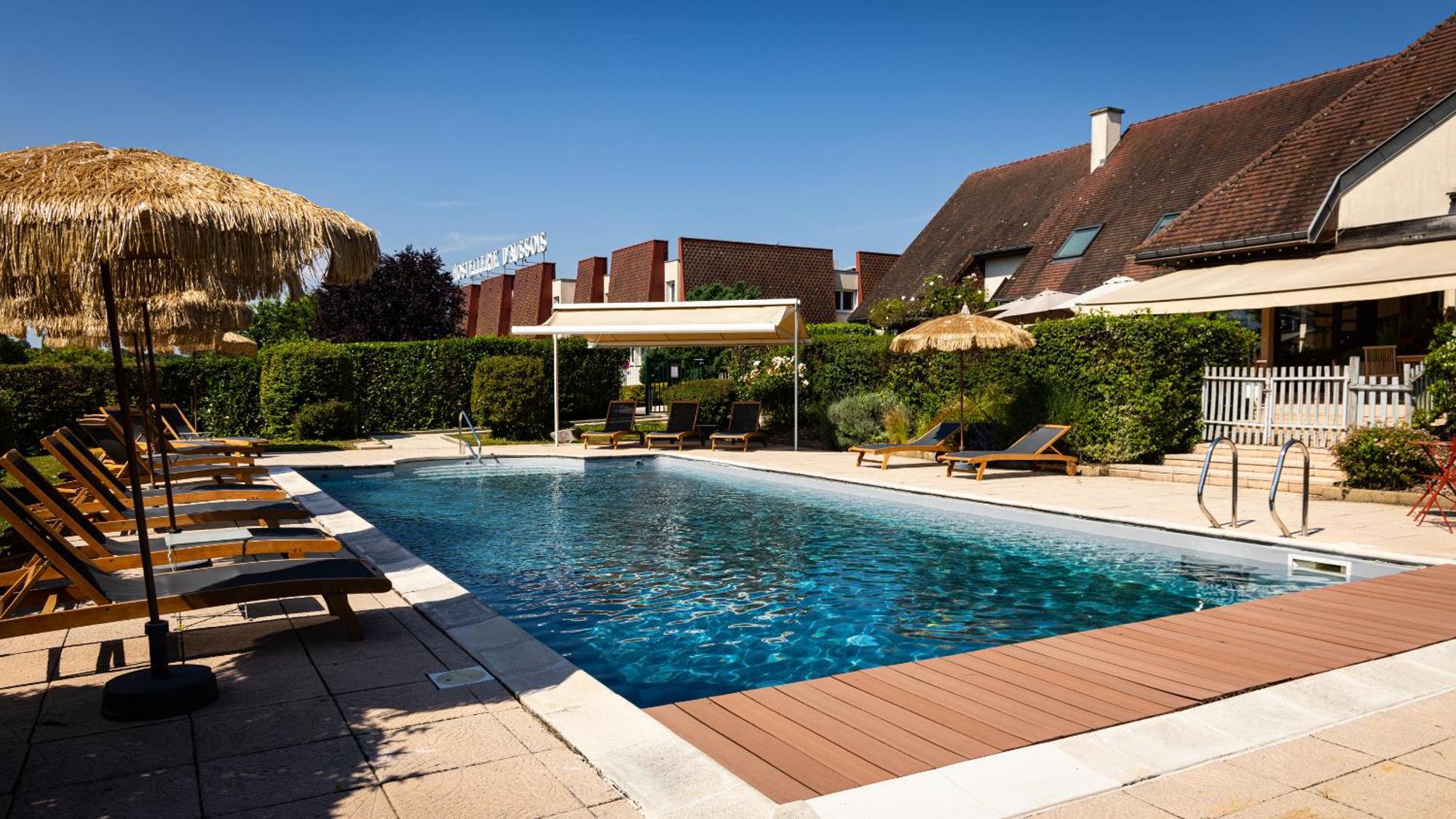 Logis Hostellerie D'Aussois Семюр-ан-Оксуа Екстериор снимка