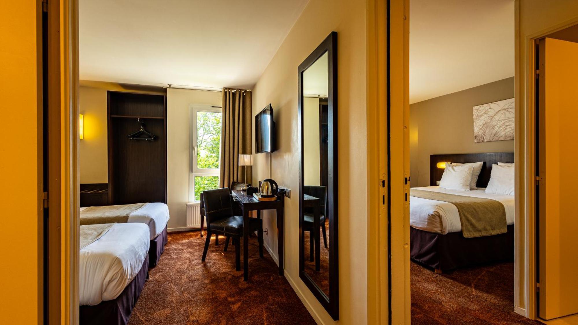 Logis Hostellerie D'Aussois Семюр-ан-Оксуа Екстериор снимка