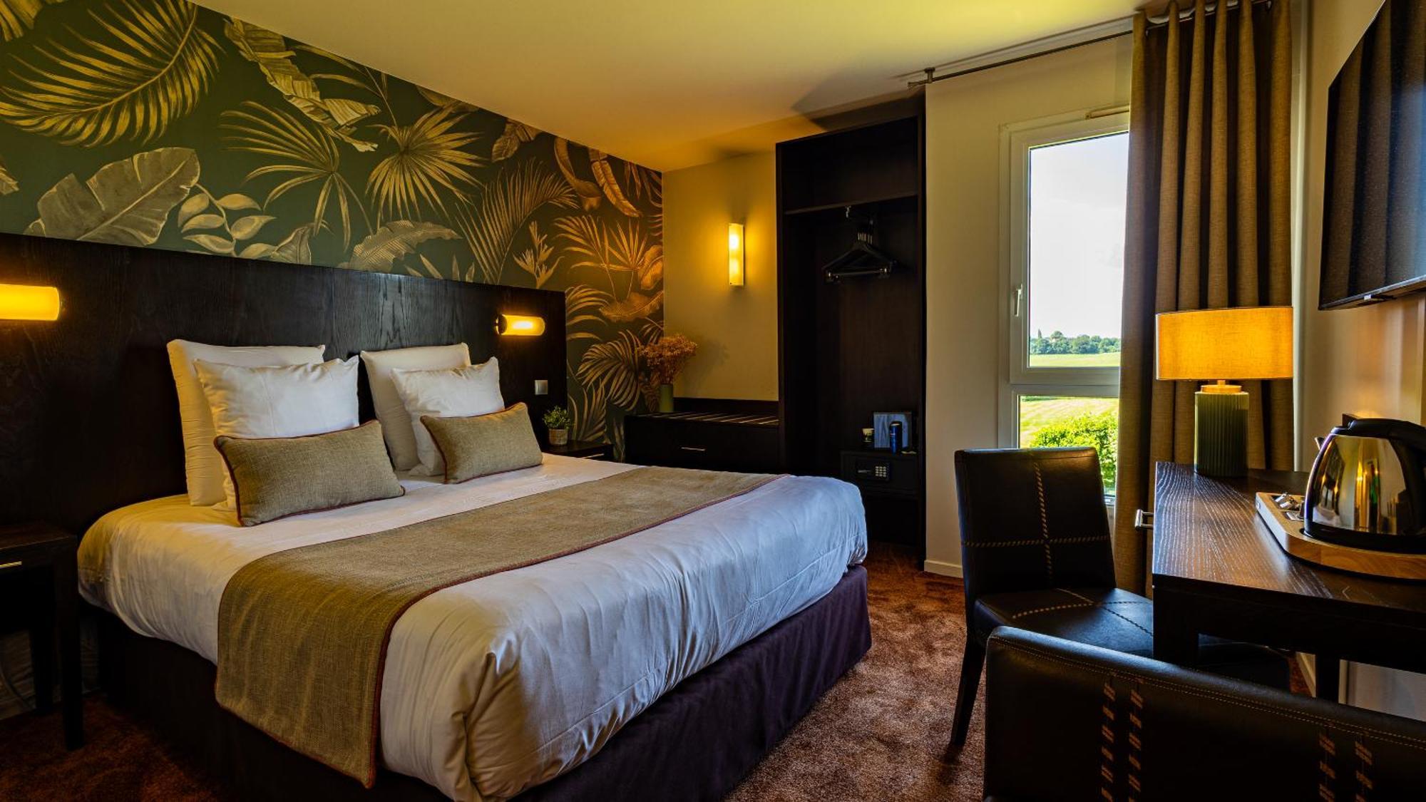 Logis Hostellerie D'Aussois Семюр-ан-Оксуа Екстериор снимка